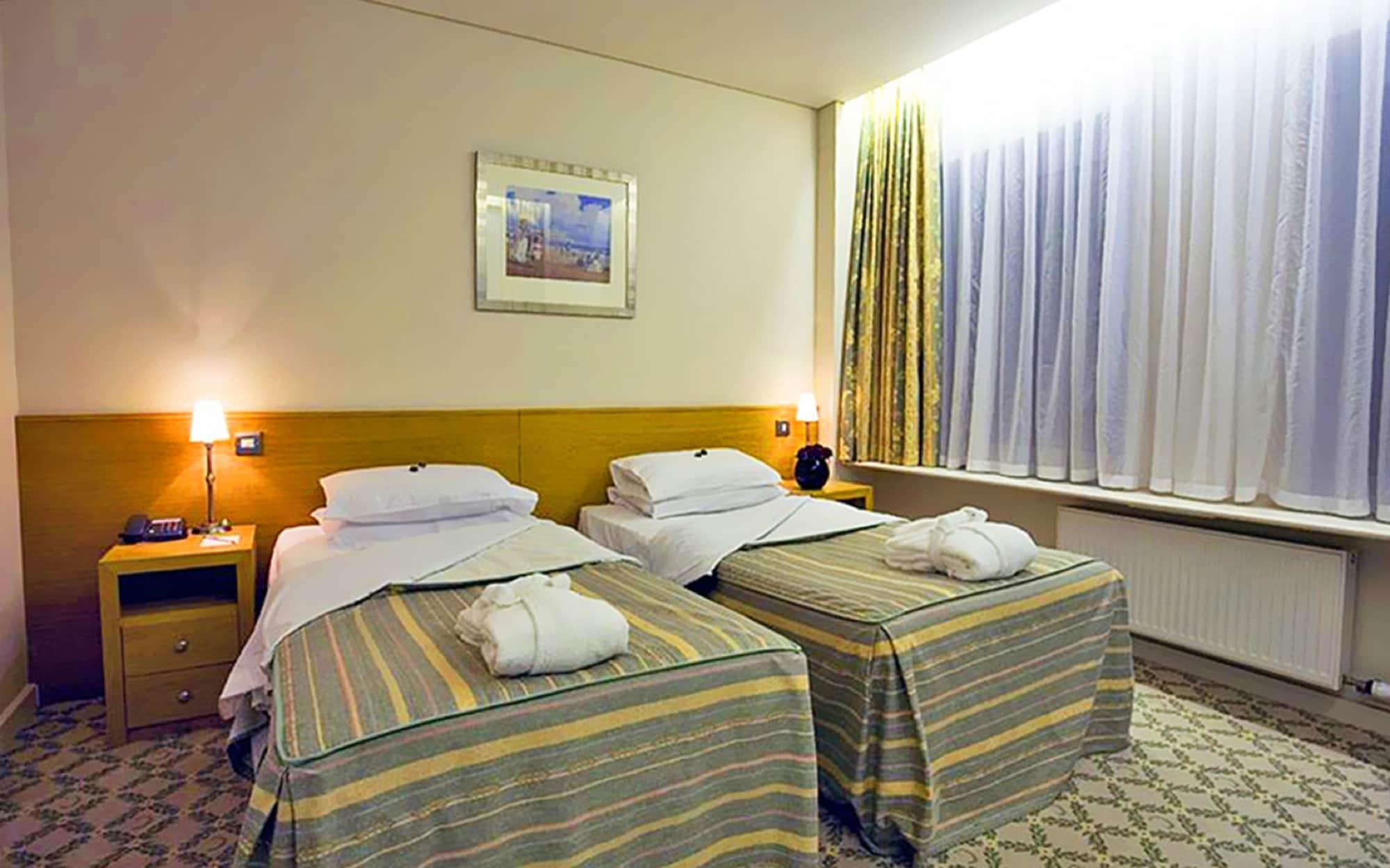 Cavendish Hotel Истбурн Экстерьер фото
