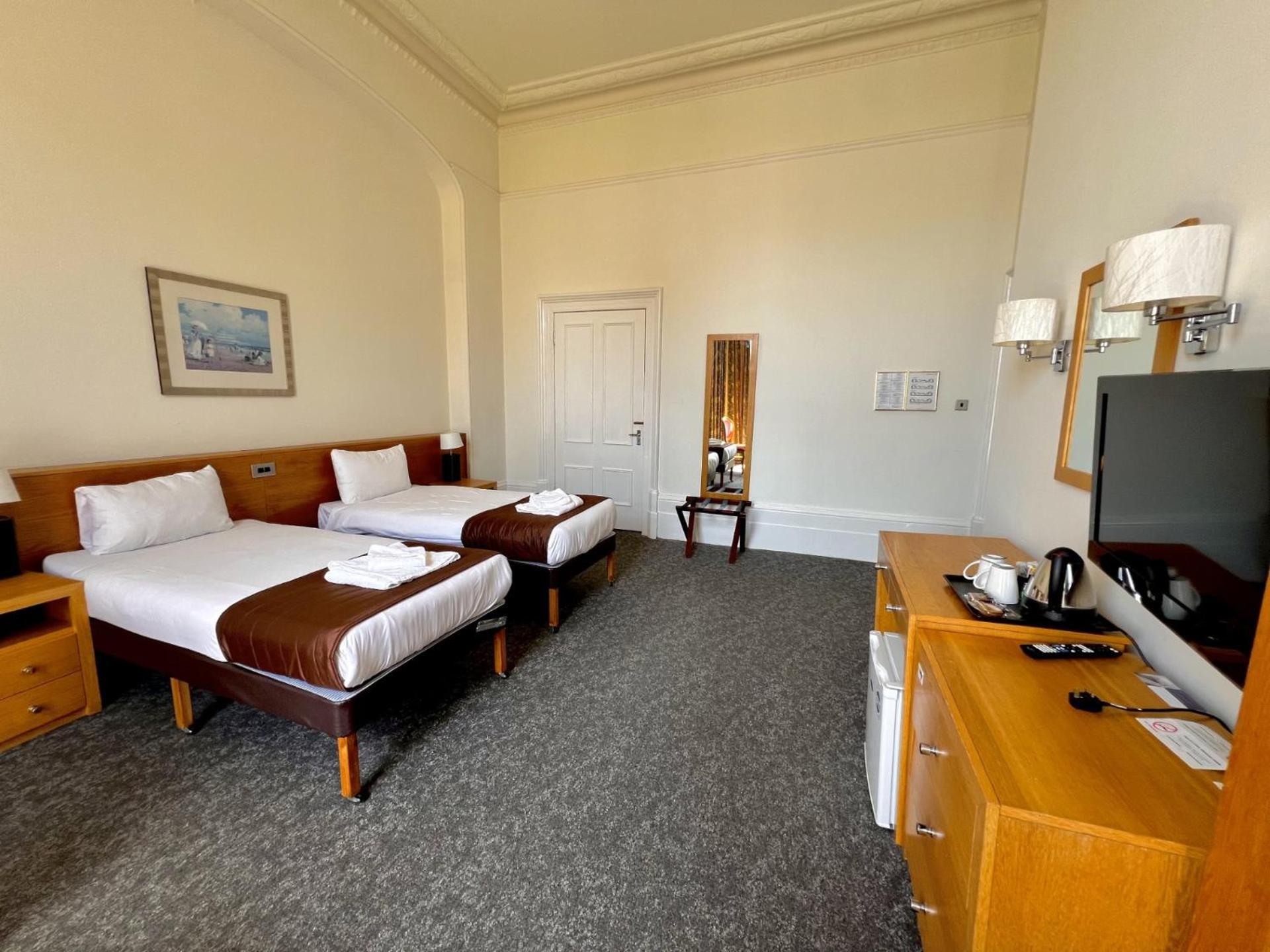Cavendish Hotel Истбурн Экстерьер фото