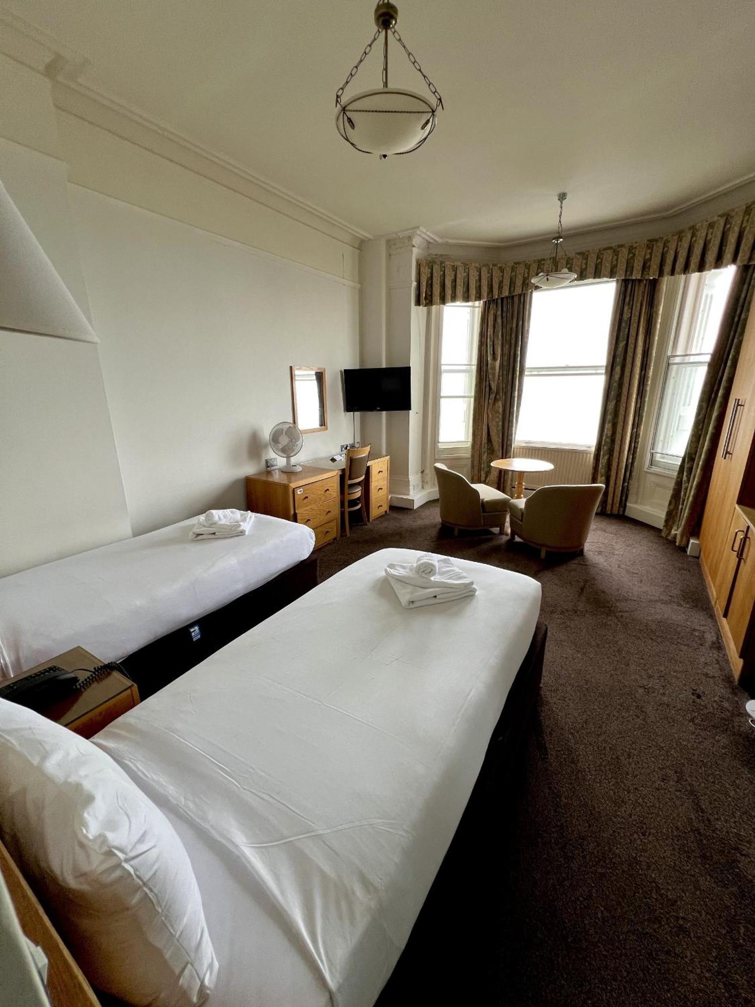 Cavendish Hotel Истбурн Экстерьер фото