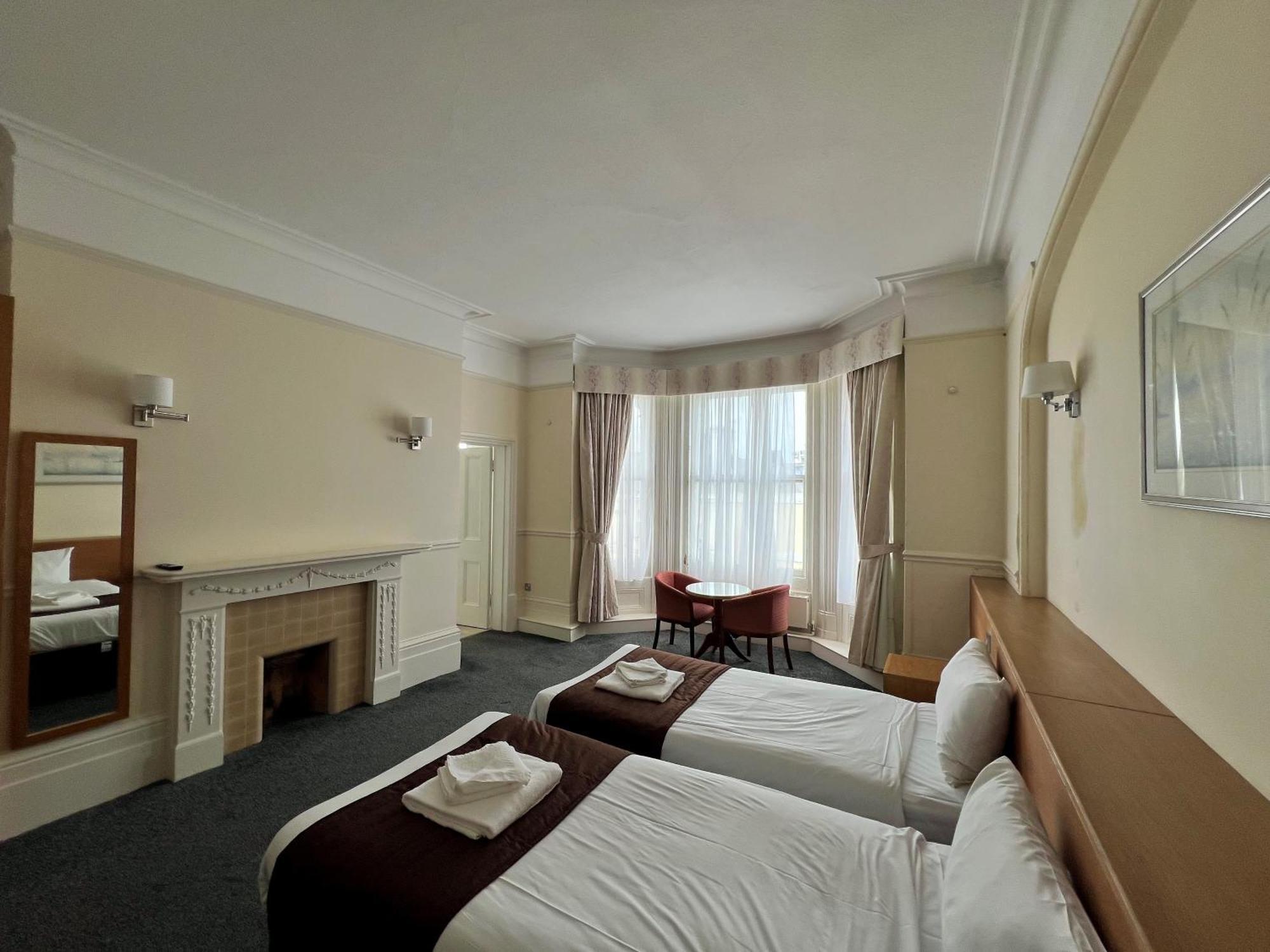Cavendish Hotel Истбурн Экстерьер фото