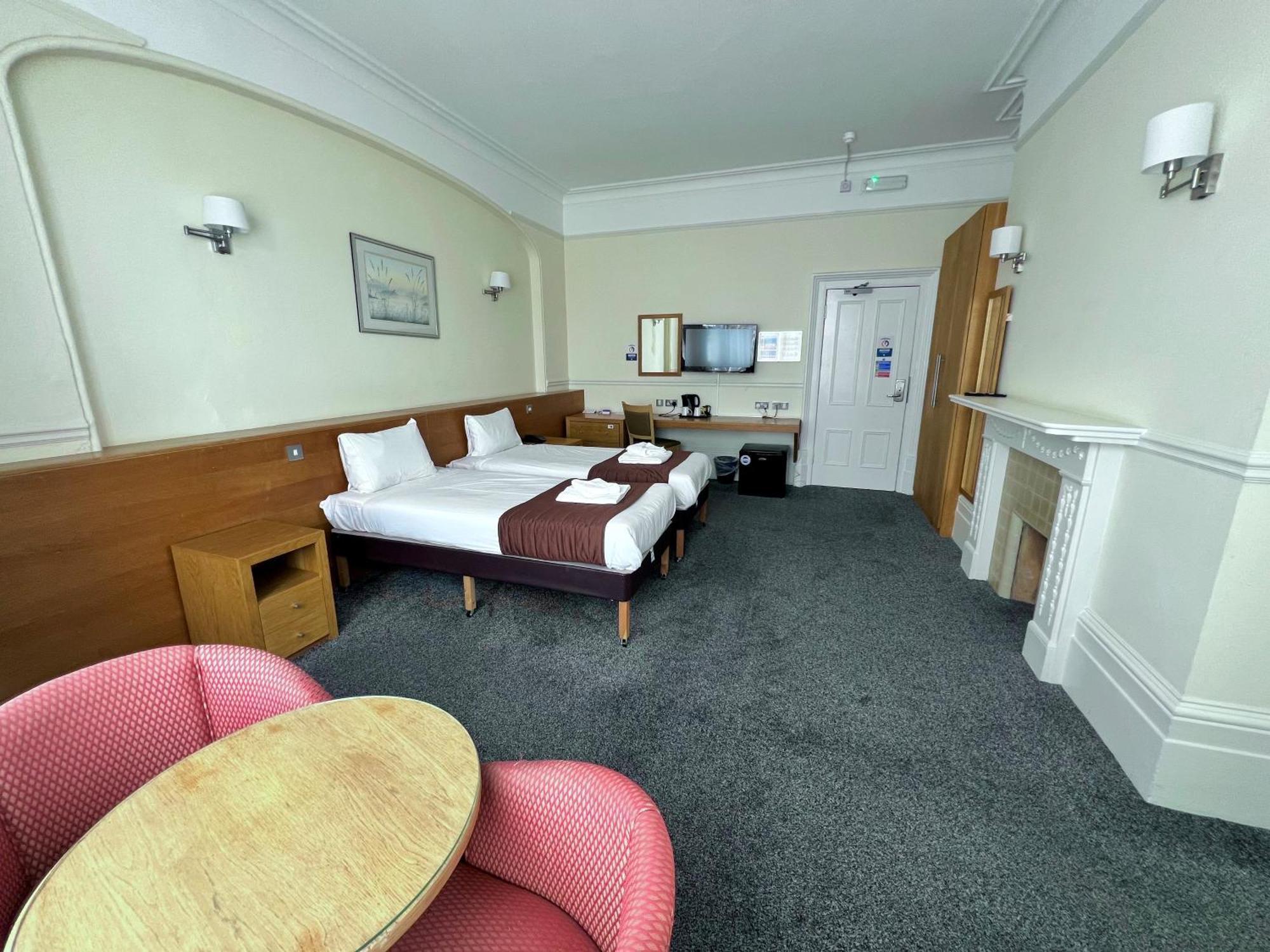 Cavendish Hotel Истбурн Экстерьер фото
